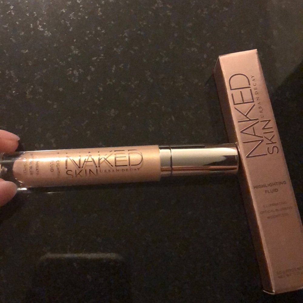 Urban decay naked skin highlighter